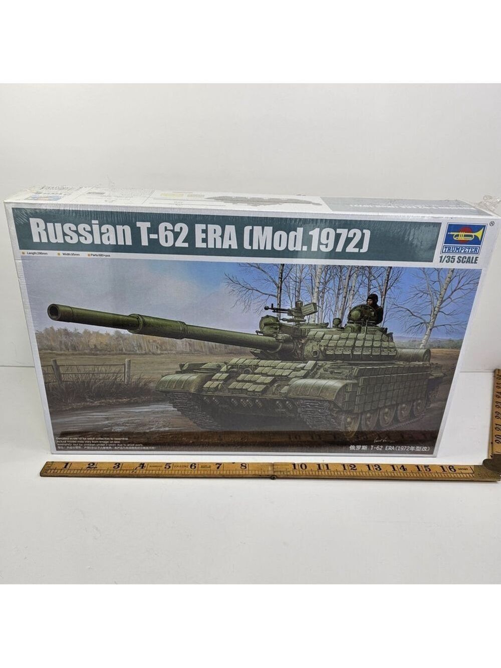 SEALED Trumpeter 01556 Russian T-62 ERA Mod. 1972 1/35 Scale Model Kit NEW